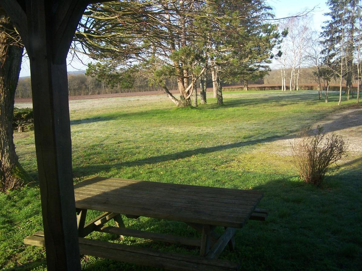 Gite en Forterre Druyes-les-Belles-Fontaines Exterior foto