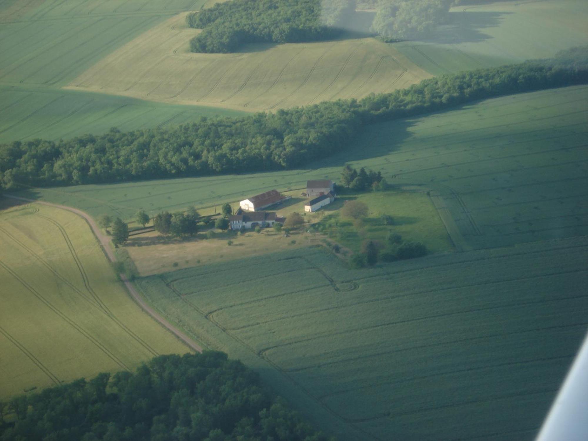 Gite en Forterre Druyes-les-Belles-Fontaines Exterior foto