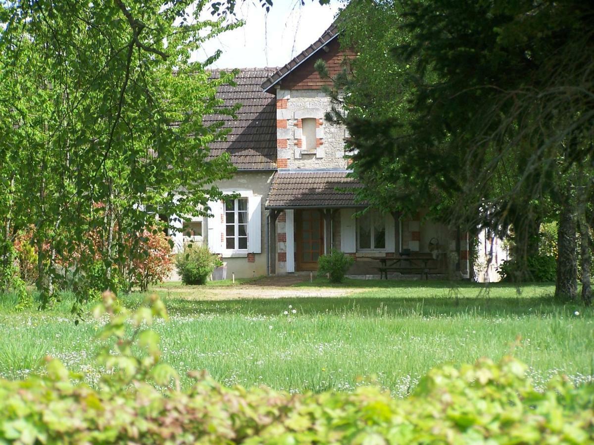 Villa Gite en Forterre Druyes-les-Belles-Fontaines Exterior foto